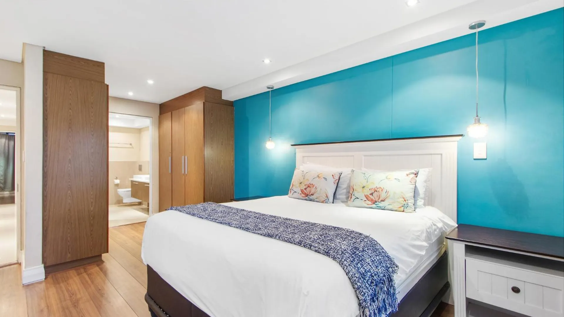 Eden On The Bay 108 By Host Agents Daire Bloubergstrand