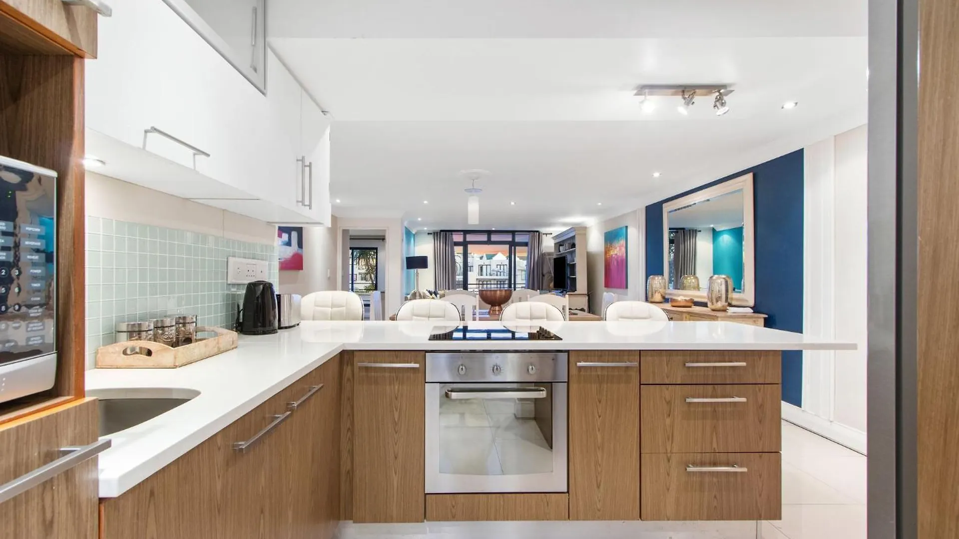 Eden On The Bay 108 By Host Agents Daire Bloubergstrand